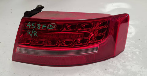 AUDI A5 8F REAR RIGHT SIDE OUTER LIGHT 8T0945096B