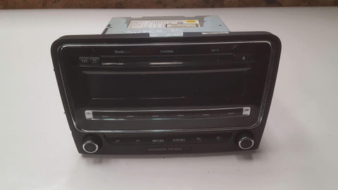 SKODA SUPERB MK2 SWING RADIO CD MP3 PLAYER WITHOUT CODE 3T0035186 - RM PARTS