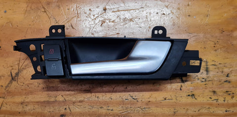 AUDI A3 8P FRONT RIGHT SIDE INTERIOR DOOR HANDLE 8P4837020D