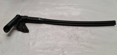 AUDI A5 8F CONVERTIBLE REAR RIGHT SIDE INNER WINDOW SEAL 8F0839480D