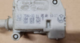 VW GOLF MK5 FUEL FLAP ACTUATOR 3B0959782