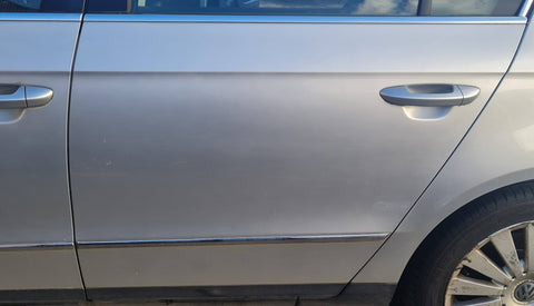 VW PASSAT B6 3C SALOON REAR LEFT SIDE PANEL DOOR SHELL LA7W