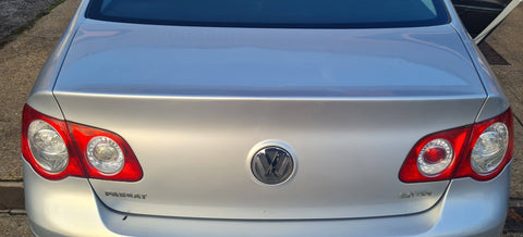 VW PASSAT B6 3C SALOON BARE BOOT LID TAILGATE PANEL IN SILVER LA7W