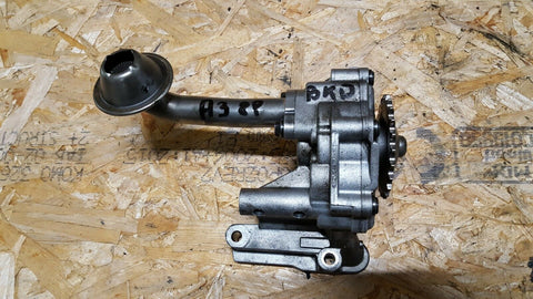 AUDI A3 8P ENGINE OIL PUMP 03G115105